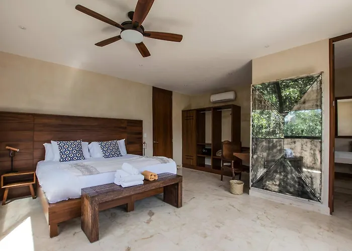 Hébergement de vacances Casa Kookay, 6br Luxury 3 Pools, Aldea Zama *